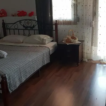 Holiday home Mavridis House