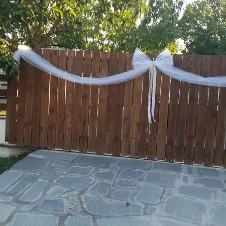 Mavridis House
