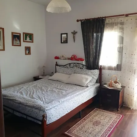 Mavridis House Holiday home *