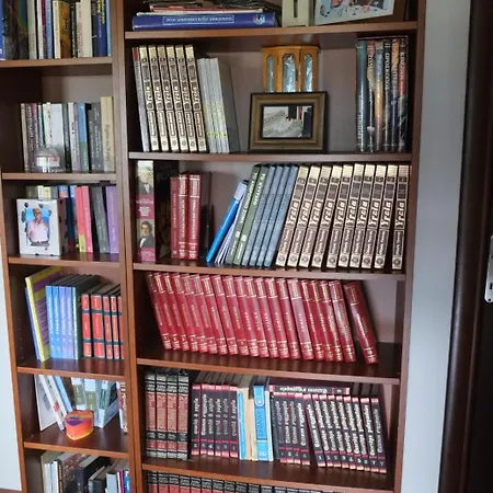 Mavridis House
