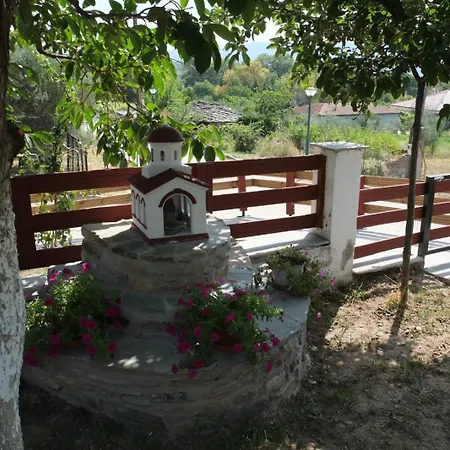 Mavridis House * Eleftheroupoli